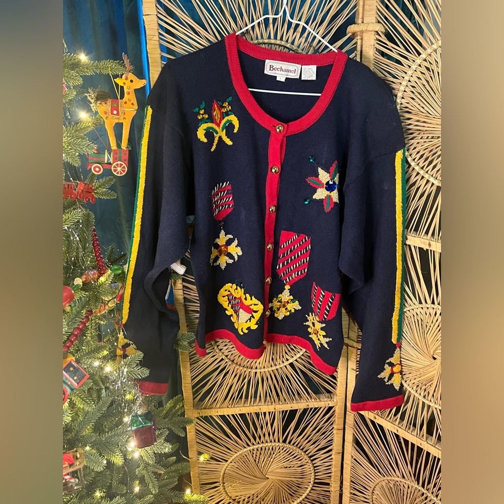VINTAGE Navy grandma Cardigan with Colorful Embroidery Christmas !!